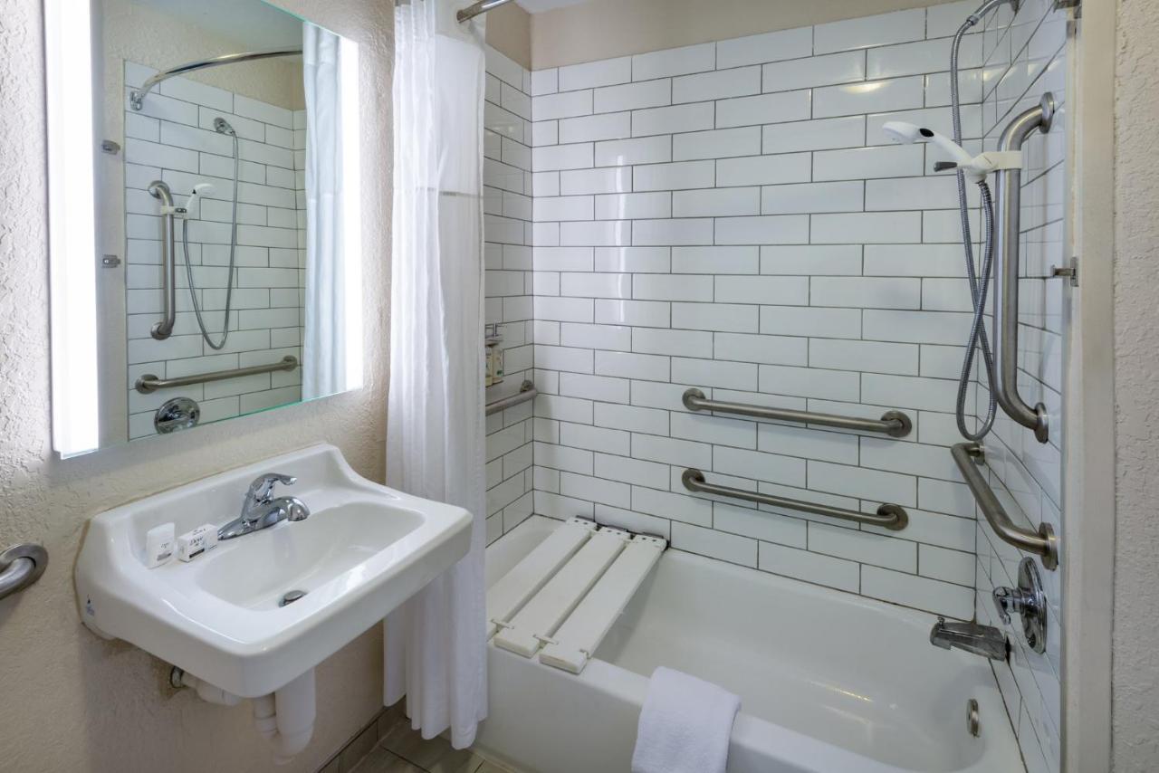 Candlewood Suites Chesapeake-Suffolk By Ihg Zewnętrze zdjęcie